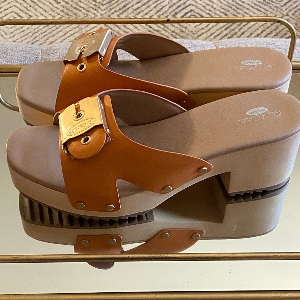 Brown Leather Platform Sandals brand new